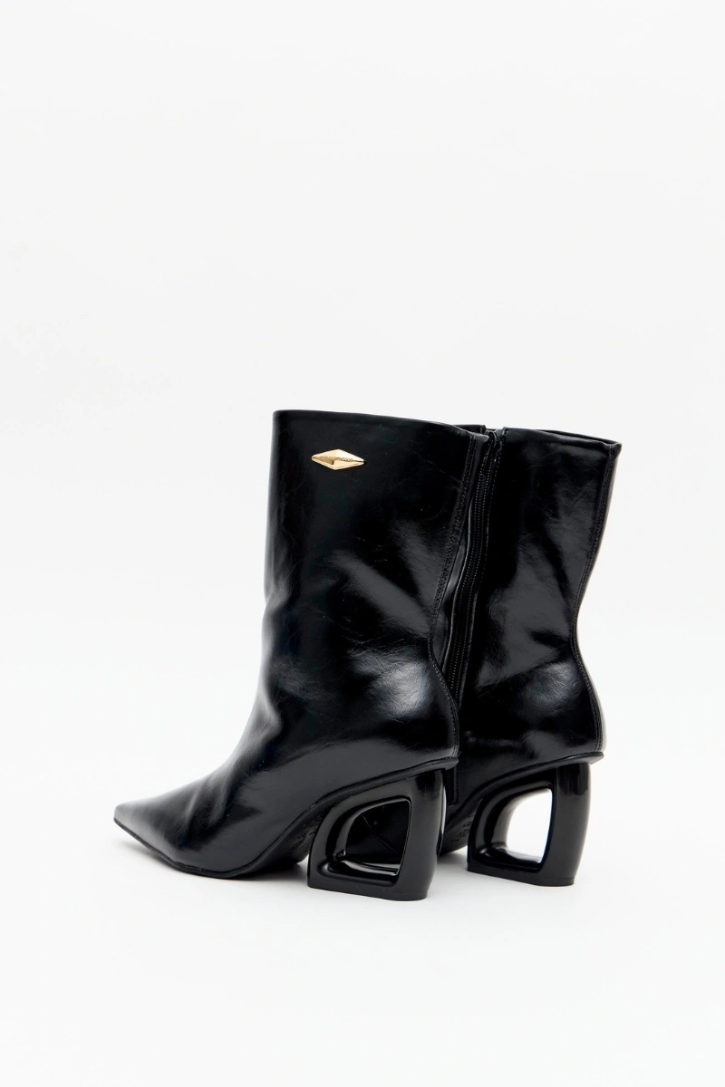 LANÇA PERFUME - Bota Cano Medio e Salto Vazado Lança Perfume - 1237PT