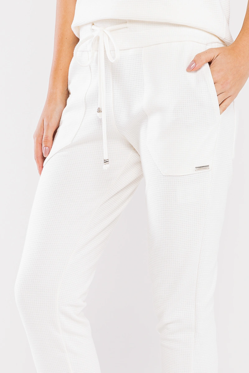 Hidrogênio - CALÇA JOGGER C/ BOLSOS E CANALETA LUA OFF WHITE - 20731018