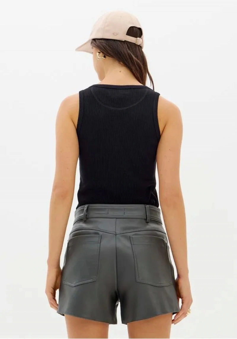 LANÇA PERFUME - Short Descolado Pu Cintura Alta Lança Perfume - 48