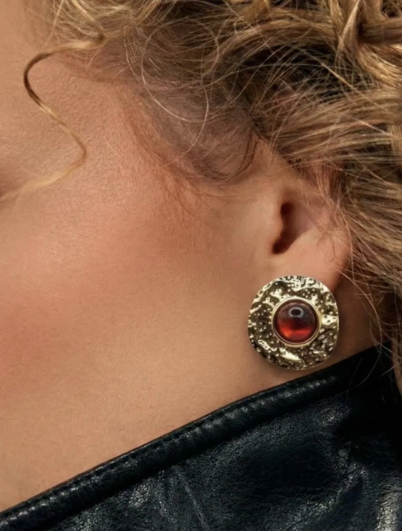 Mikabe - Brinco Maxi Redondo Resina Marrom - MK2129