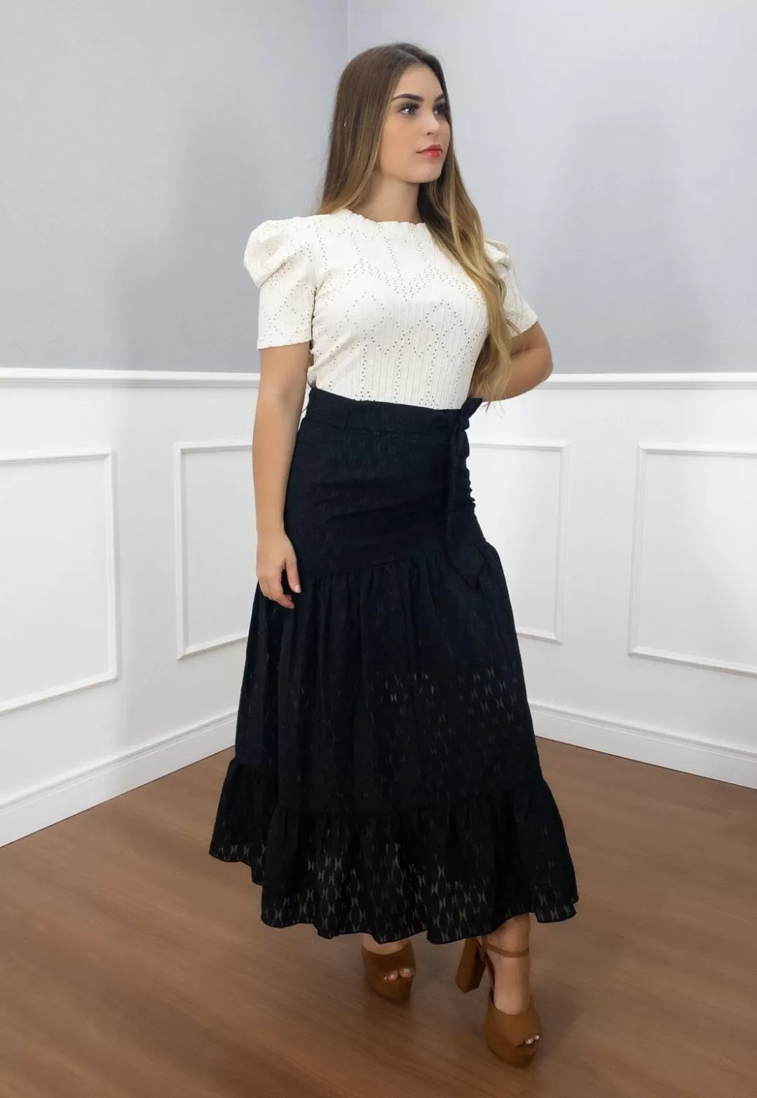 Vanillamint - Skirt Vanillament midi with Black waistband - 1000804 Vanillamint - Skirt Vanillament midi with Black waistband - 1000804