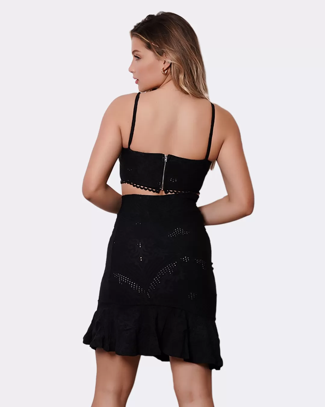 Limone - Fitness Set Top and Pants Limone cropped strap and round skirt Black 08-108 - 10006793 Limone - Fitness Set Top and Pants Limone cropped strap and round skirt Black 08-108 - 10006793