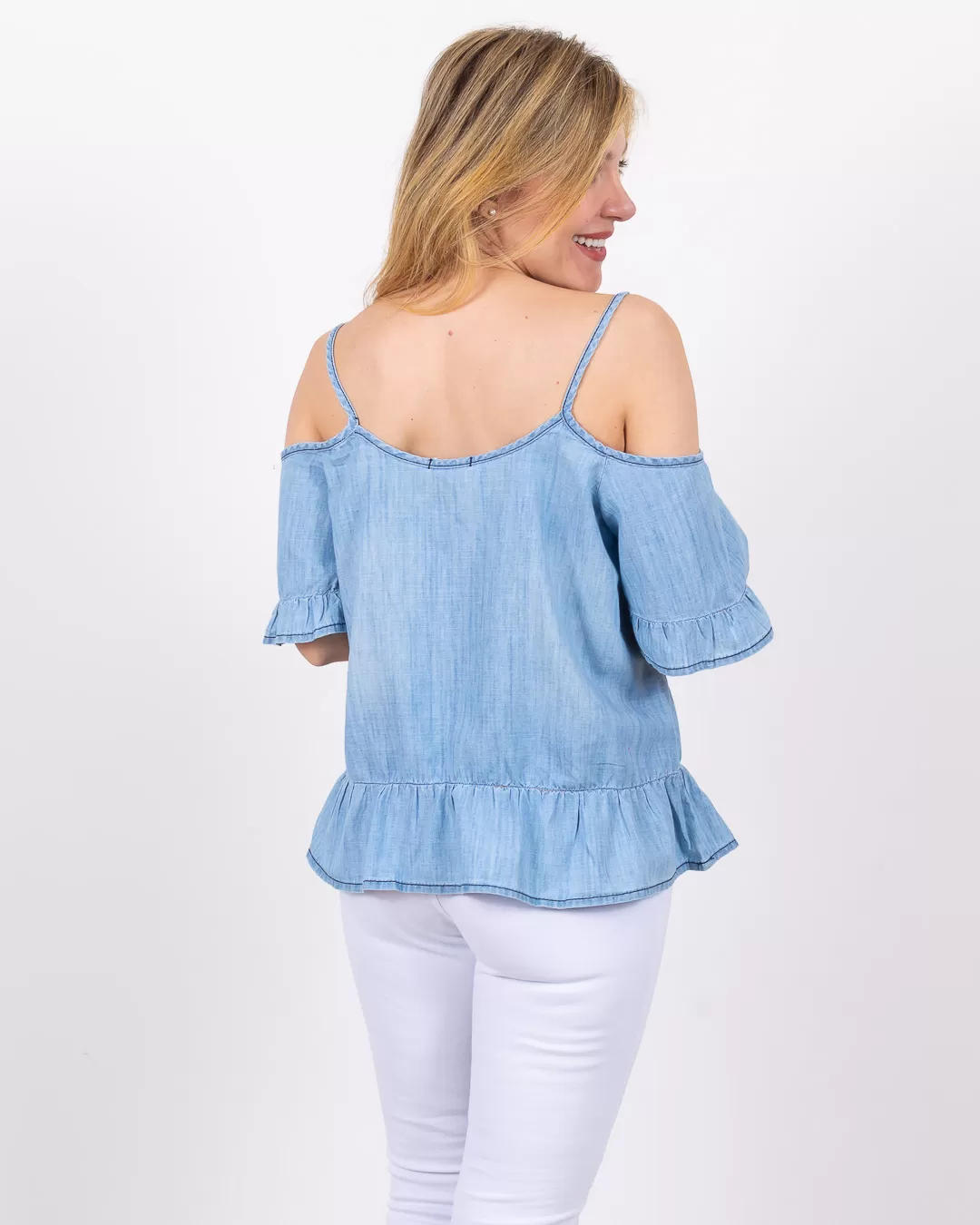 Lady Rock - Cropped Lady Rock shoulder to shoulder Light Blue - 10007918 Lady Rock - Cropped Lady Rock shoulder to shoulder Light Blue - 10007918