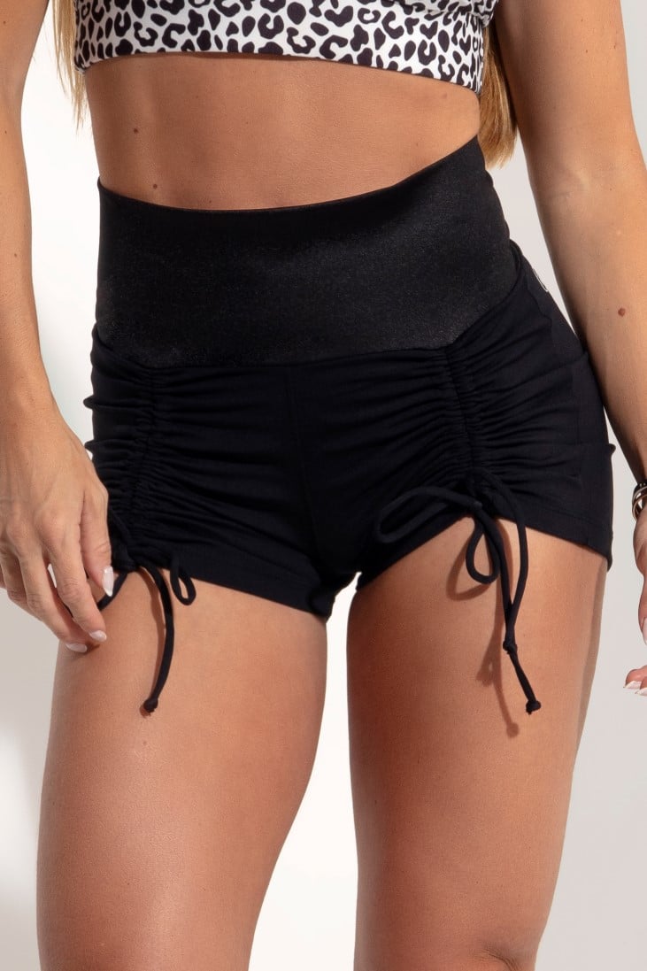 Hipkini - Sky Fitness Black Shorts - 3339142 Hipkini - Sky Fitness Black Shorts - 3339142