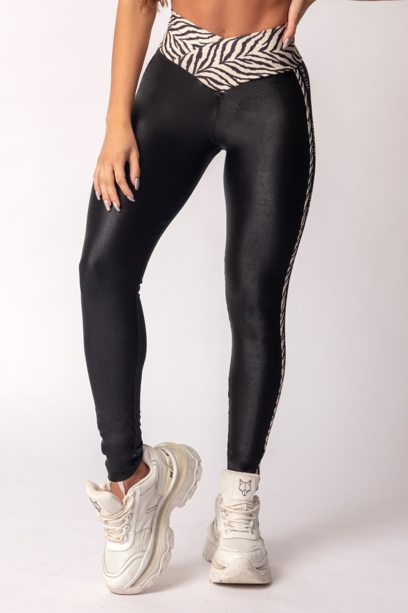 Hipkini - Love Fitness Black Leggings with Zebra Print on the Waistband - 3339213