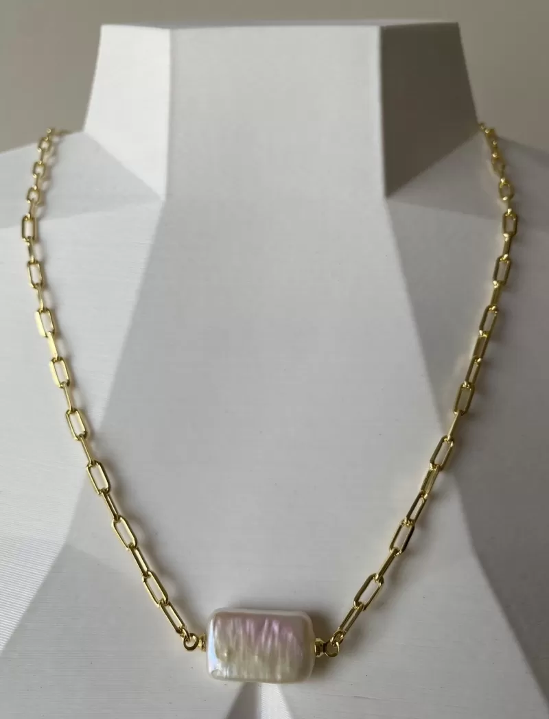 Mikabe - Rectangular Pearl Necklace - Mk922
