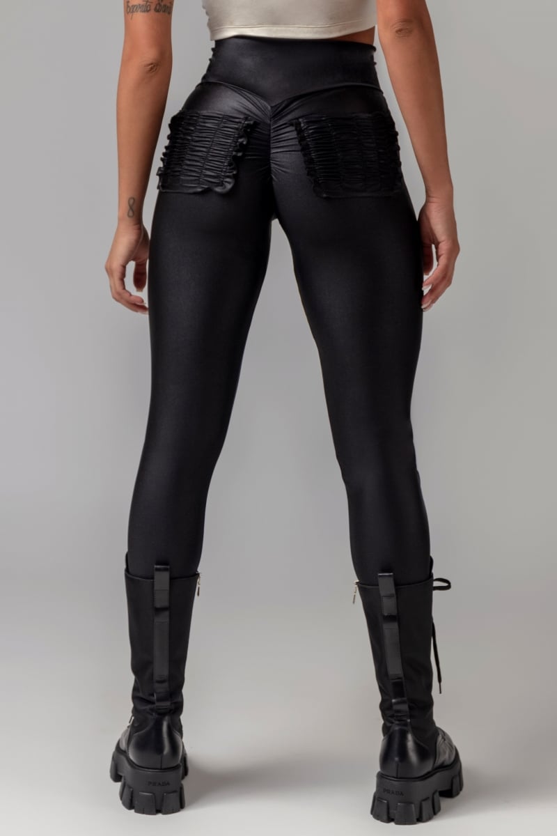 Hipkini - Obsessed Fitness Black Flat Leggings with Folded Butt Pocket - 3339324