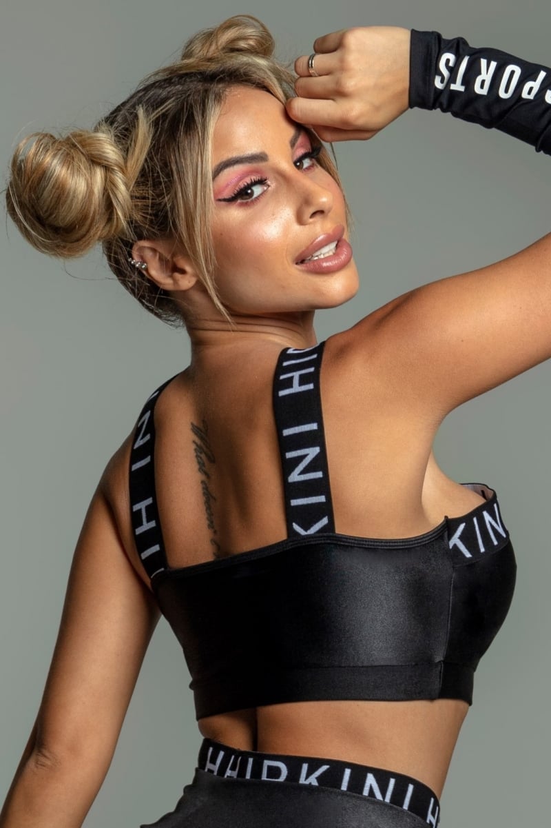 Hipkini - Black Glamor Fitness Top with Cross Elastic in Front - 3339371 Hipkini - Black Glamor Fitness Top with Cross Elastic in Front - 3339371