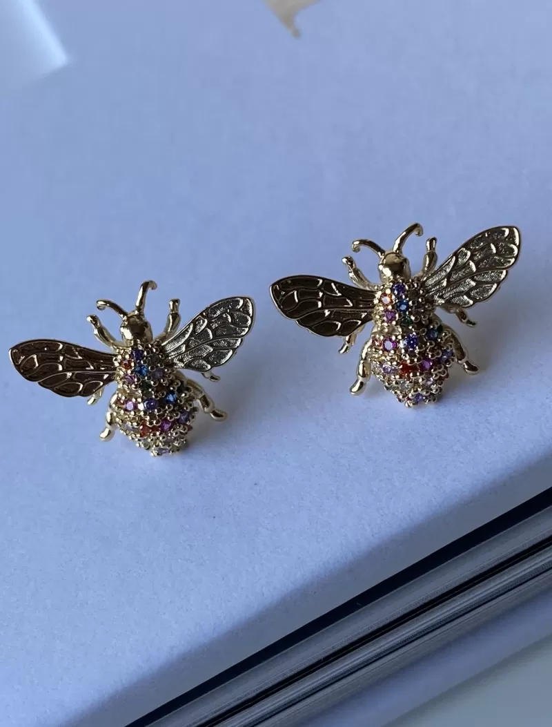 Mikabe - Studded Bee Earring Color - MK1008