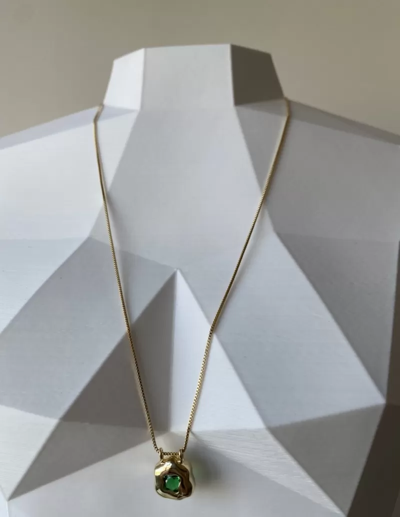Mikabe - Green Zirconia Organic Necklace - MK1012