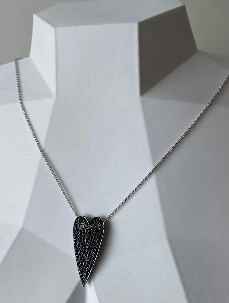 Mikabe - Necklace Heart Studded Black Zirconia - MK1360