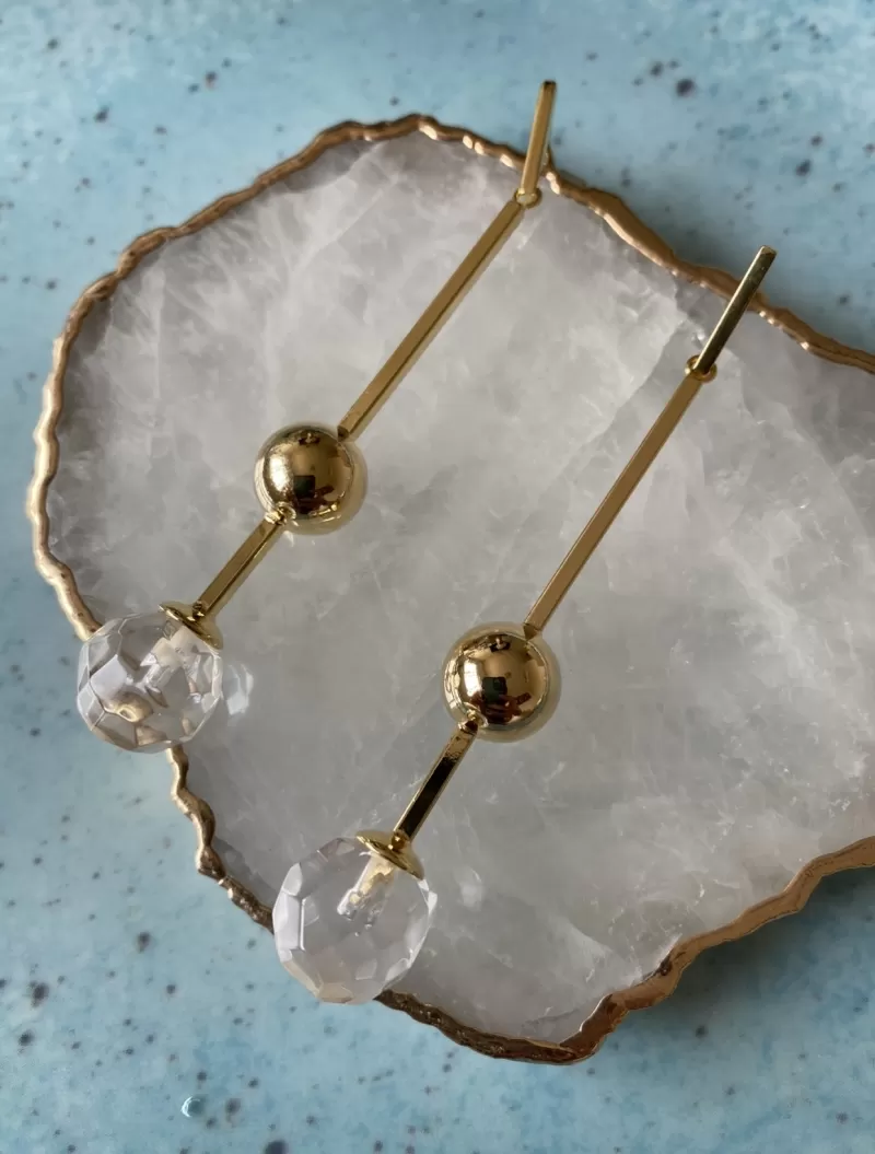 Mikabe - Rock Crystal Pendulum Long Earring - MK1364