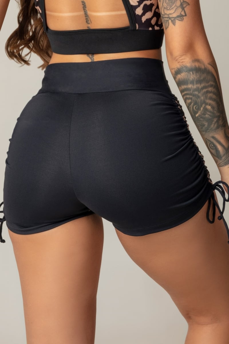 Hipkini - Game Fitness Shorts Black Animal Print Fold at the Side - 3339641 Hipkini - Game Fitness Shorts Black Animal Print Fold at the Side - 3339641