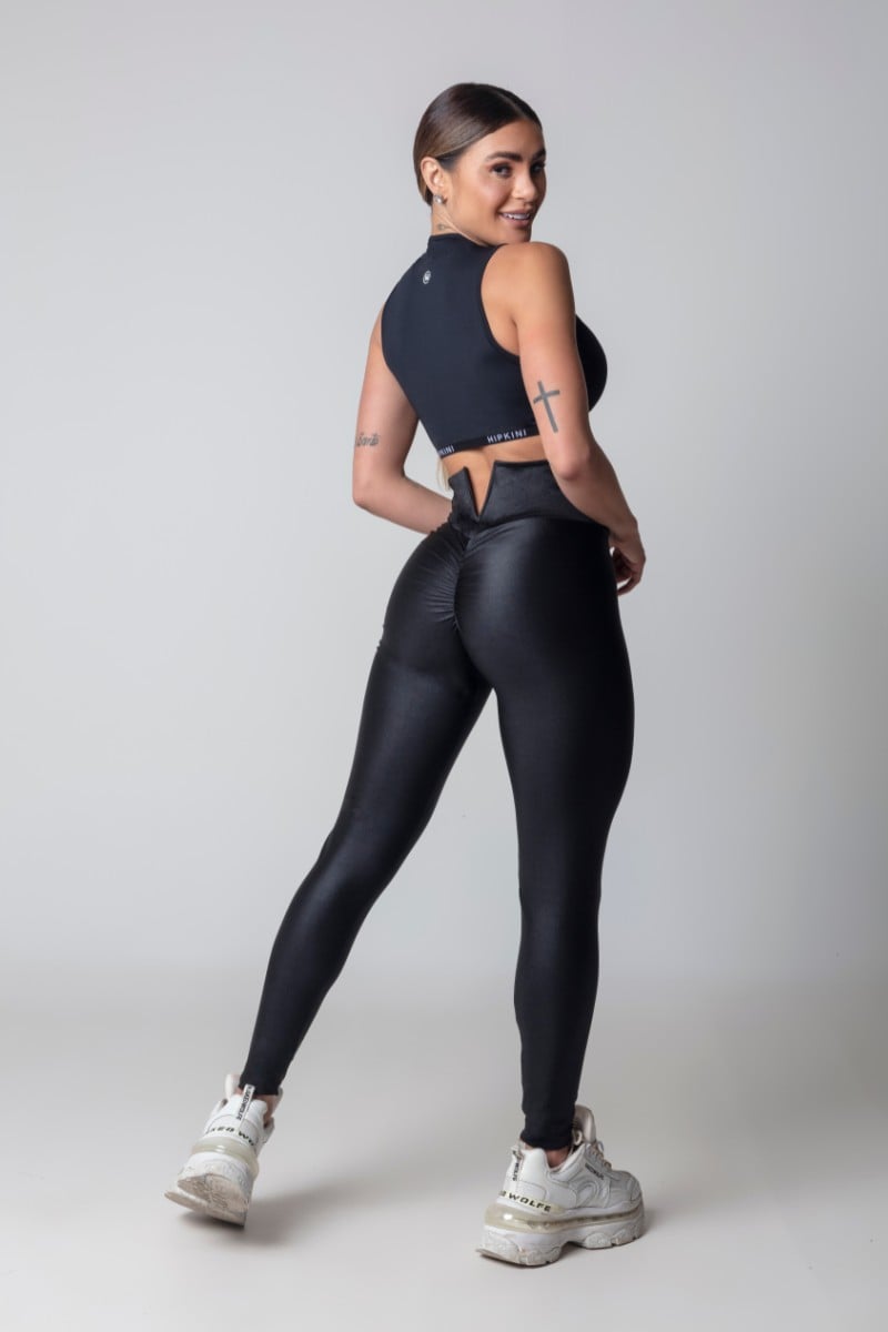 Hipkini - Top Blogger Fitness Black with Neckline - 3339746 Hipkini - Top Blogger Fitness Black with Neckline - 3339746